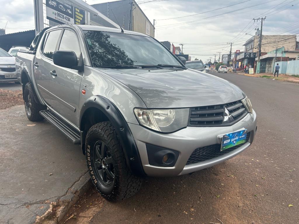 Mitsubishi L200 2013