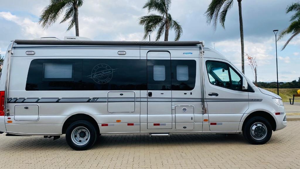 Mercedes-Benz Sprinter 2.0 Cdi 517 Furgao 15.5m Teto Alto 2023