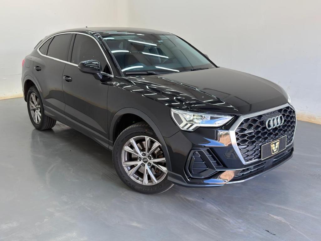 Audi Q3 Q3 Perf. Black 2.0 TFSI Tiptr. Quattro 2022