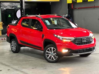 Foto do veículo Fiat Strada 1.3 Cabine Dupla Volcano Cvt