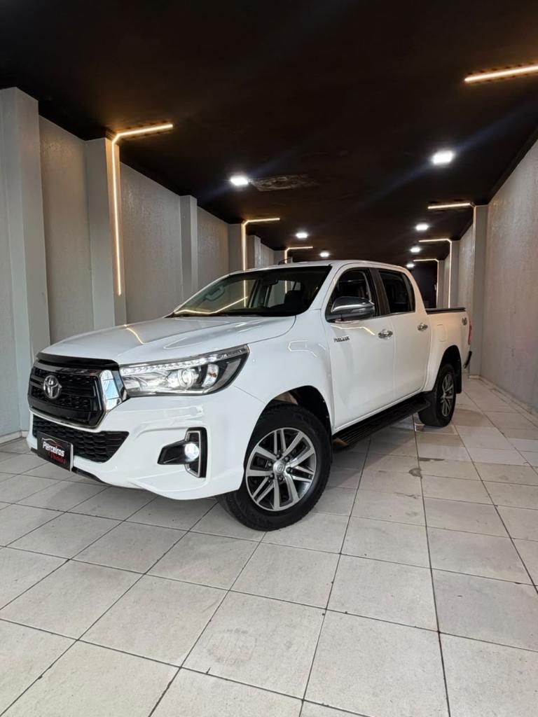 Toyota Hilux CD SRX 4X4 2.8 TB AT 2018