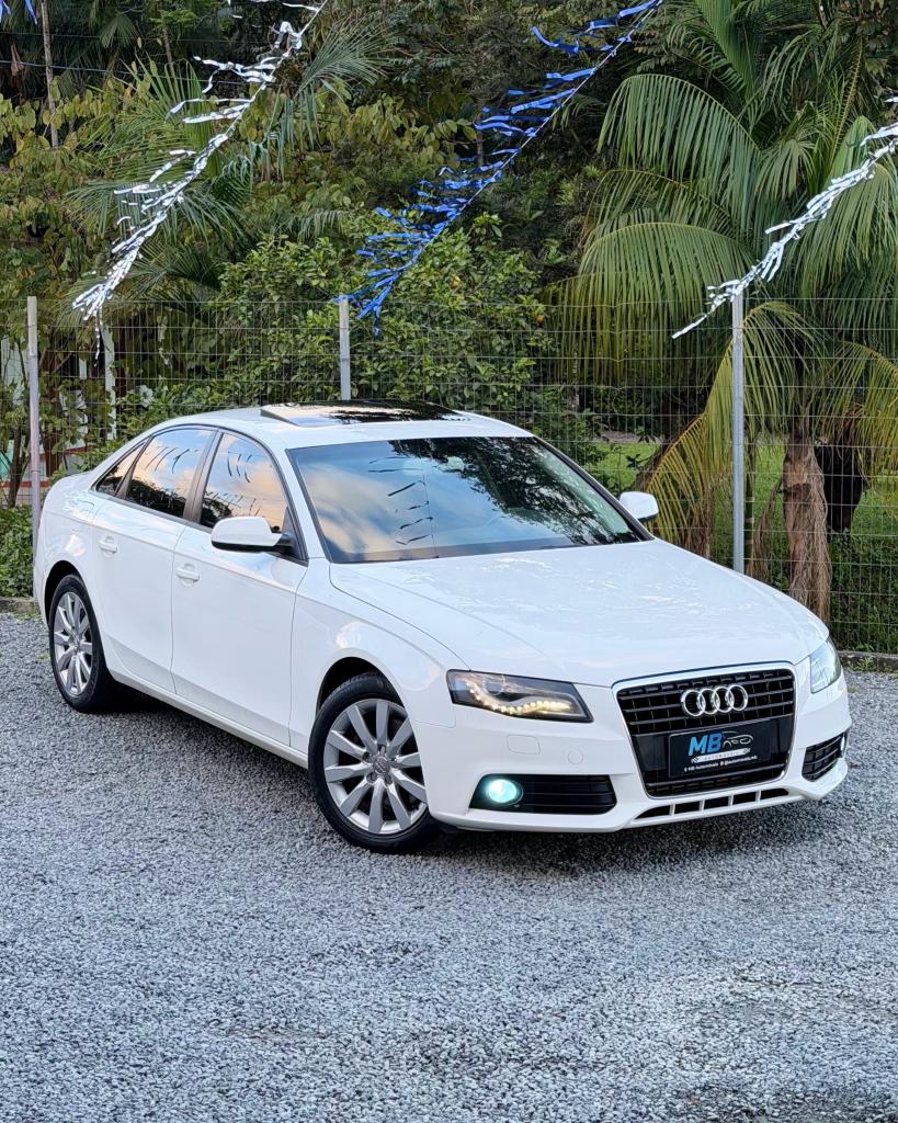 Audi A4 AVANT AMBIENTE 2.0 TFSI MULTITRONIC 2012