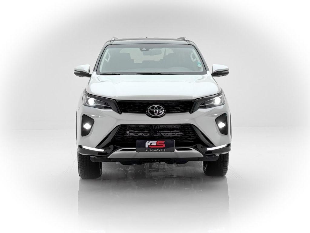 Toyota Hilux Sw4 SRX 4X4 2.8 TDI 16V DIES. AUT. 2025