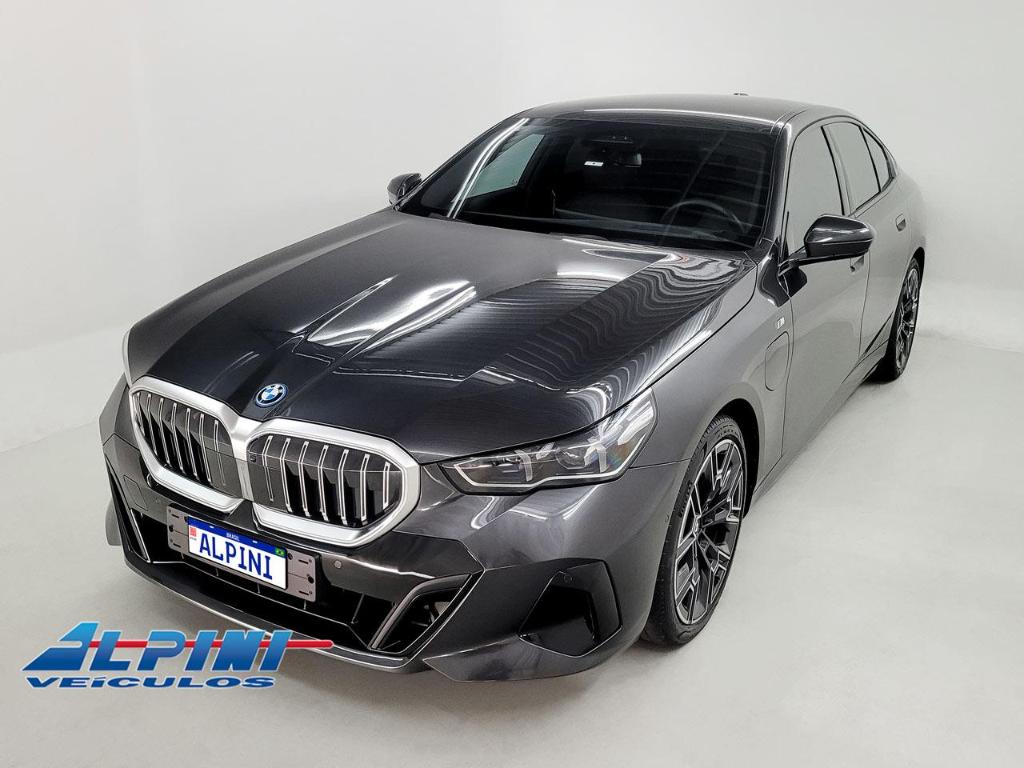BMW 530E 2025