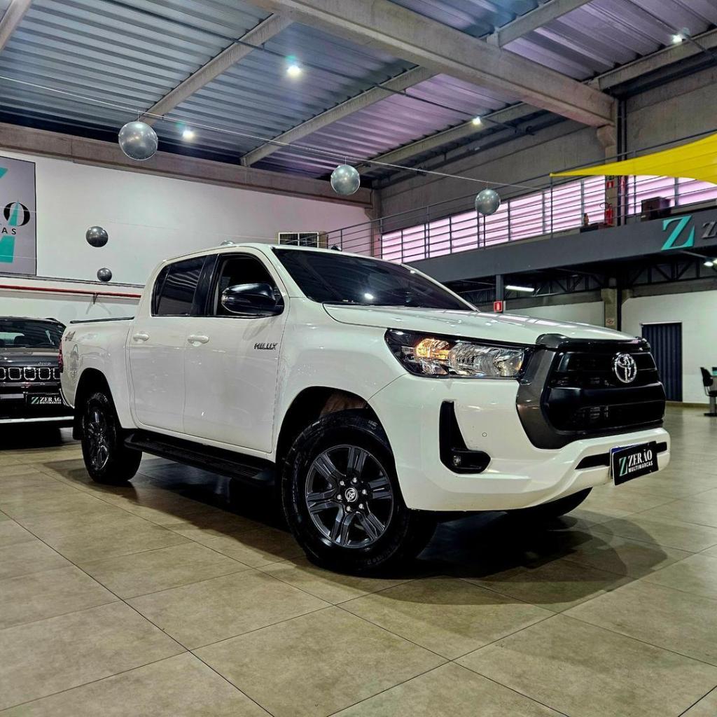 Toyota Hilux Hilux CD SR 4x4 2.8 TDI Diesel Aut. 2022