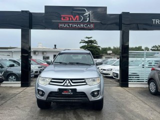 Foto do veículo Mitsubishi Pajero 3.2 4x4 T.i. Dies. 5p Aut
