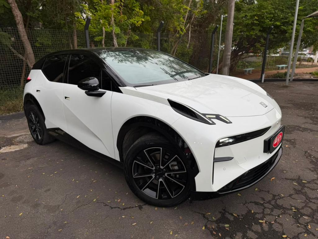 Zeekr X X Premium (Elétrico) 2025
