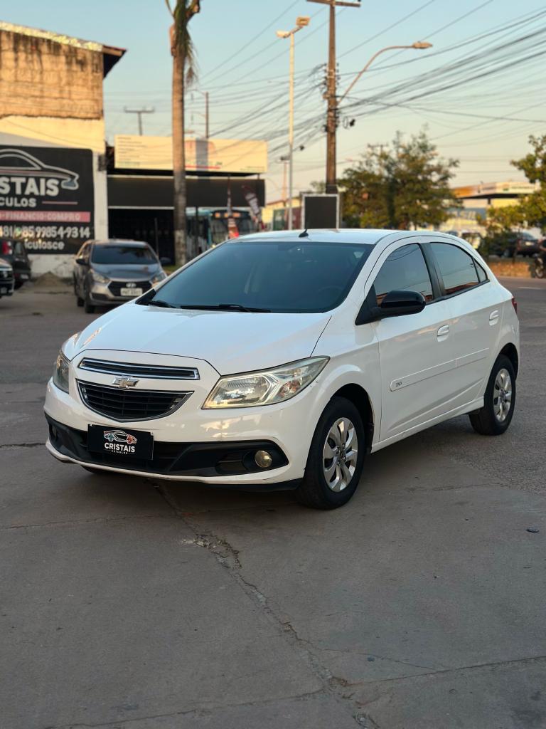 Chevrolet Onix ONIX HATCH LT 1.0 8V FlexPower 5p Mec. 2014