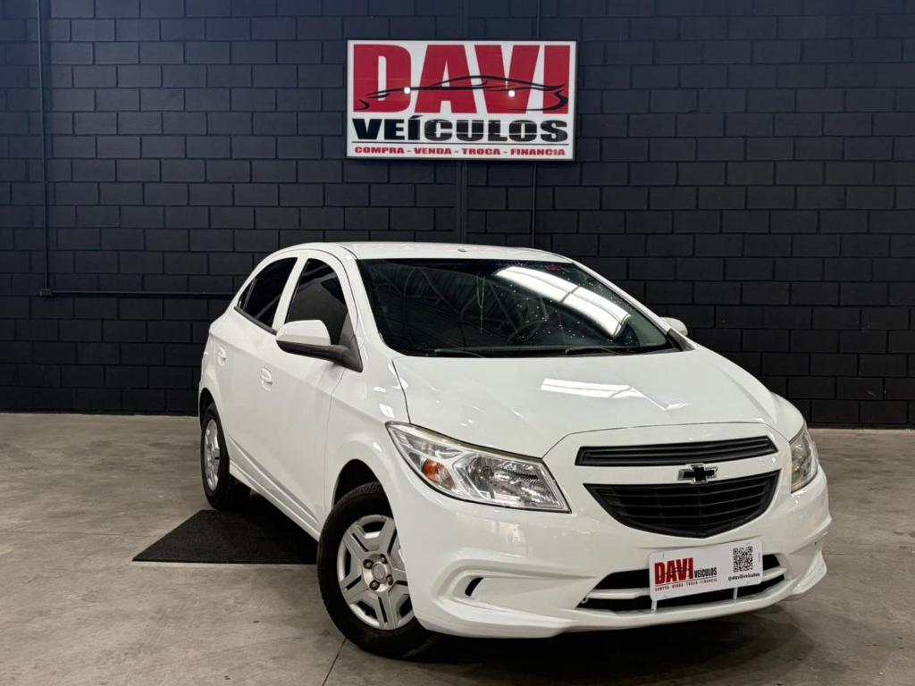 Chevrolet Onix ONIX HATCH LS 1.0 8V FlexPower 5p Mec. 2015
