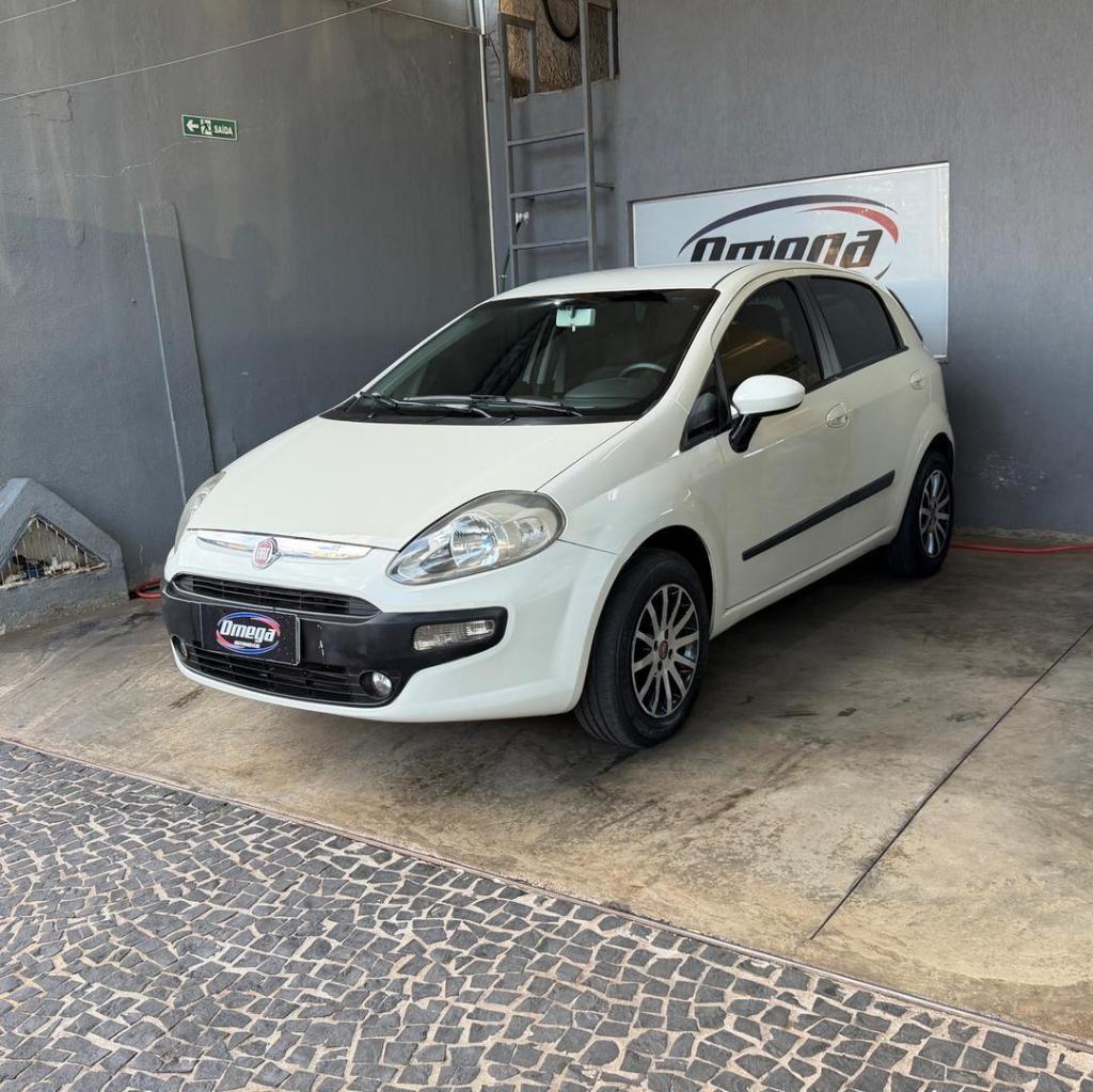 Fiat Punto 1.6 ESSENCE 16V FLEX 4P MANUAL 2013
