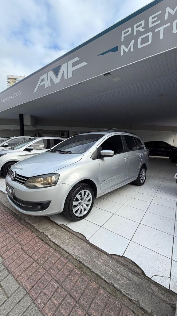 Volkswagen Spacefox SPACEFOX 1.6/ 1.6 Trend Total Flex 8V 5p 2013