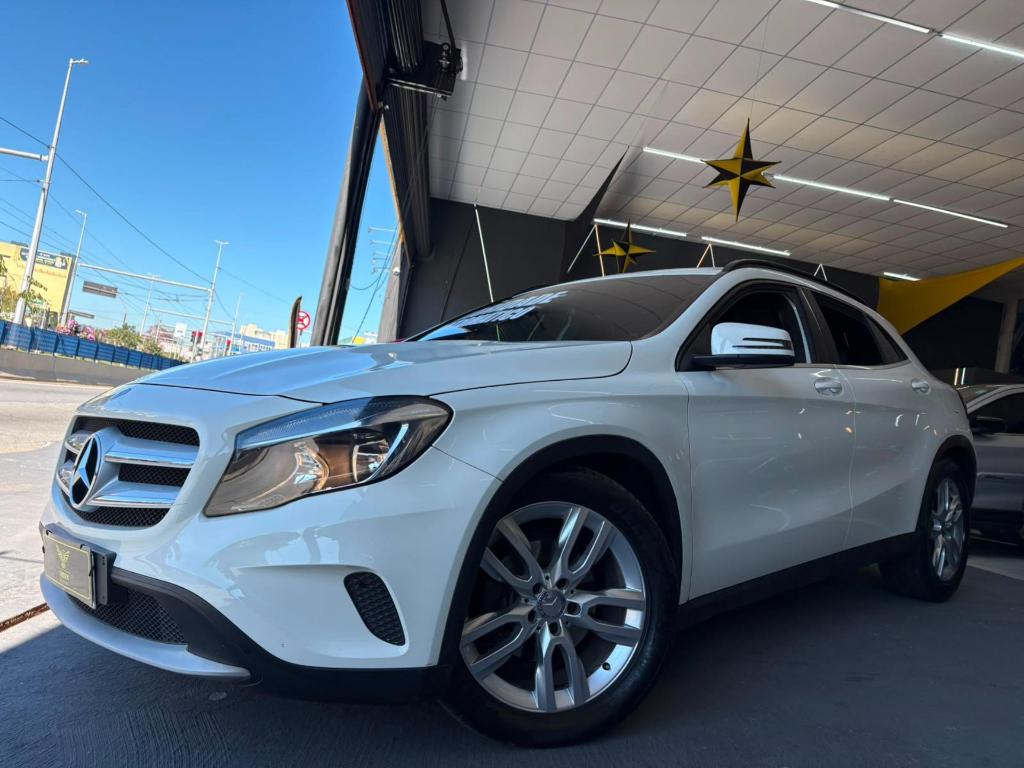 Mercedes-Benz Gla 200 GLA 200 Advance 1.6/1.6 TB 16V Flex Aut. 2015