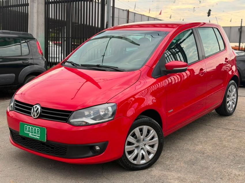 Volkswagen Fox Fox 1.0 Mi Total Flex 8V 5p 2013
