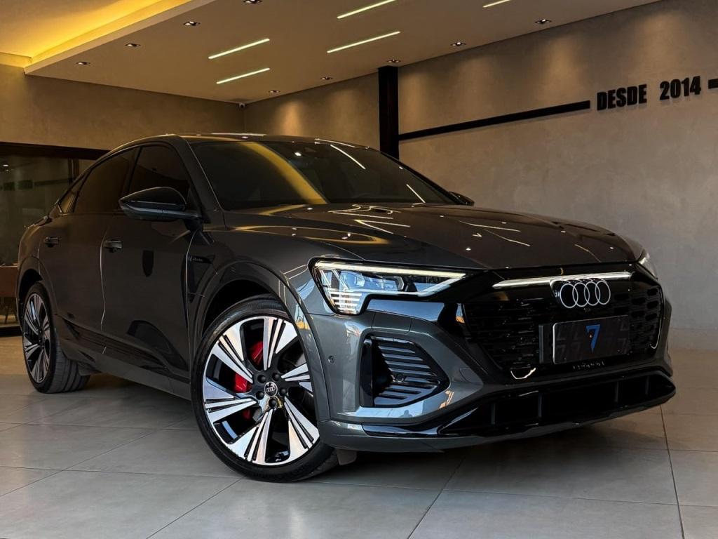 Audi Q8 Q8 E-TRON Sportb. Perf. Black (Elétrico) 2024