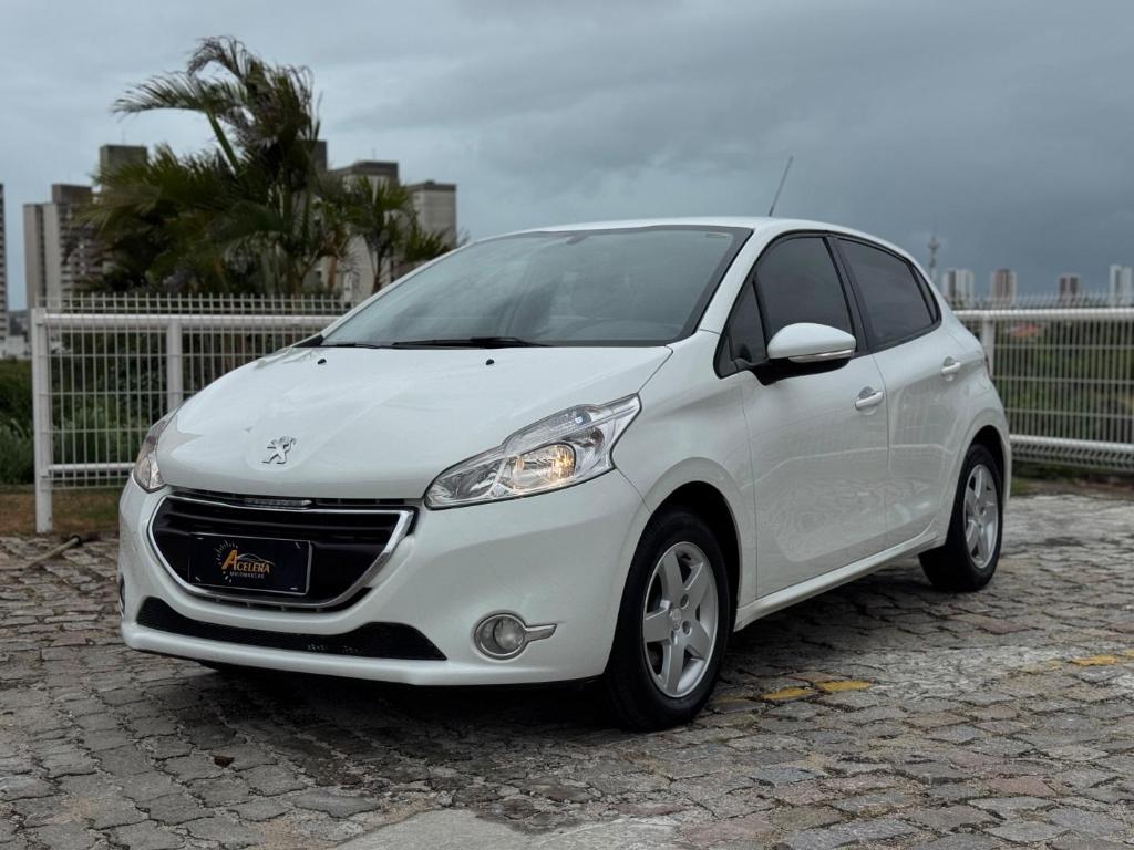 Peugeot 208 2014