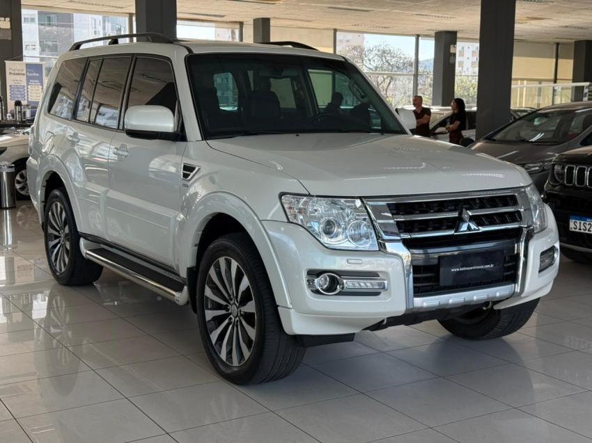Mitsubishi Pajero Pajero HPE Full 3.2 4x4 T.I.Dies. 5p Aut 2019