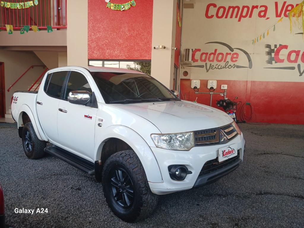 Mitsubishi L200 2014