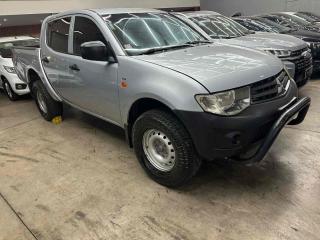 Foto do veículo Mitsubishi L200 Triton Gl 3.2 Cd Tb Int. Dies. Mec.