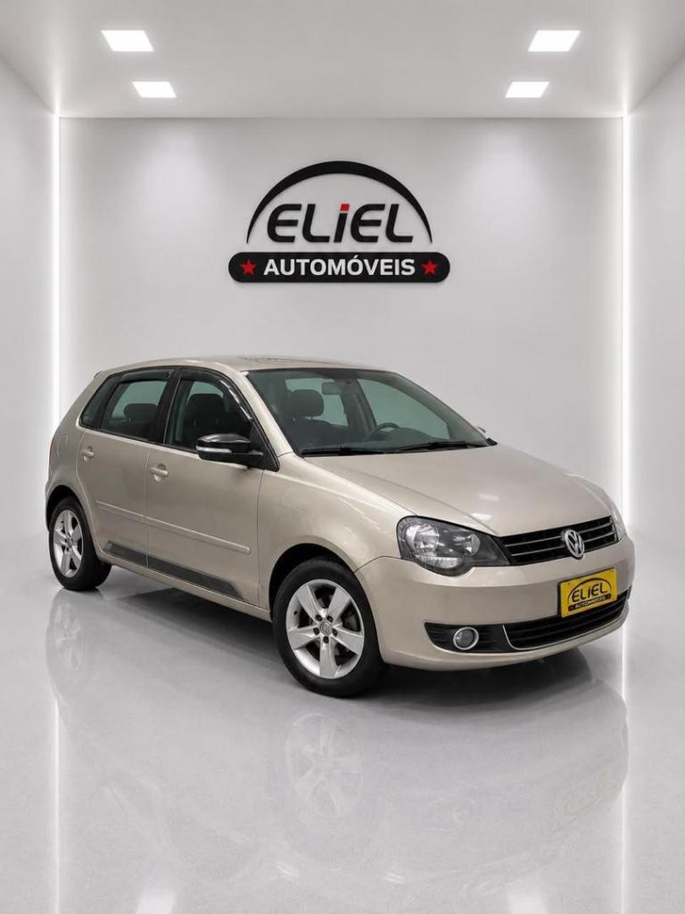 Volkswagen Polo Polo SPORTLINE I MOTION 1.6 T.Flex 5p 2014