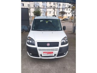 Foto do veículo Fiat Doblo Essence 1.8 Flex 16v 5p