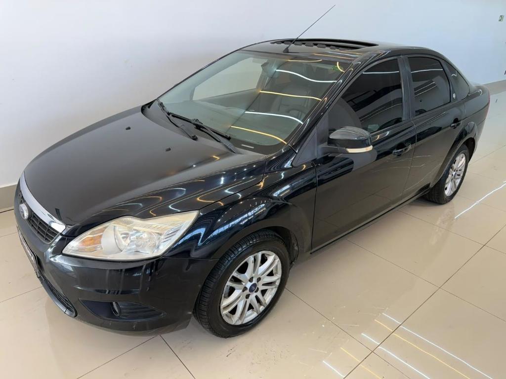 Ford Focus GHIA 2.0 16V 2010