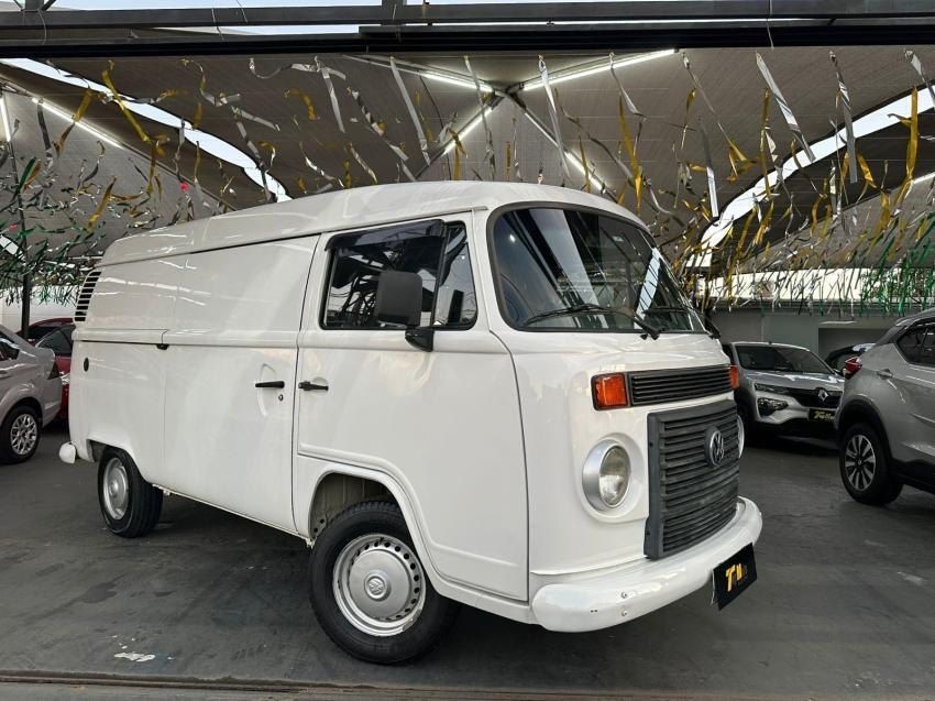 Volkswagen Kombi Kombi Furgão 1.4 Mi Total Flex 8V 2013