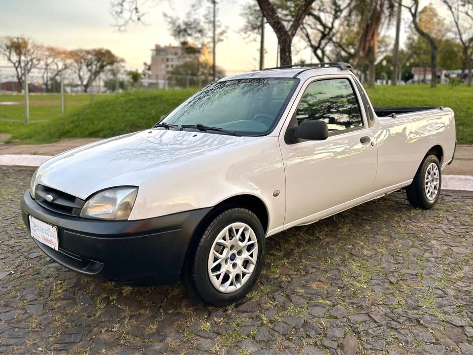 Ford Courier 1.6 L 8V FLEX MANUAL 2010