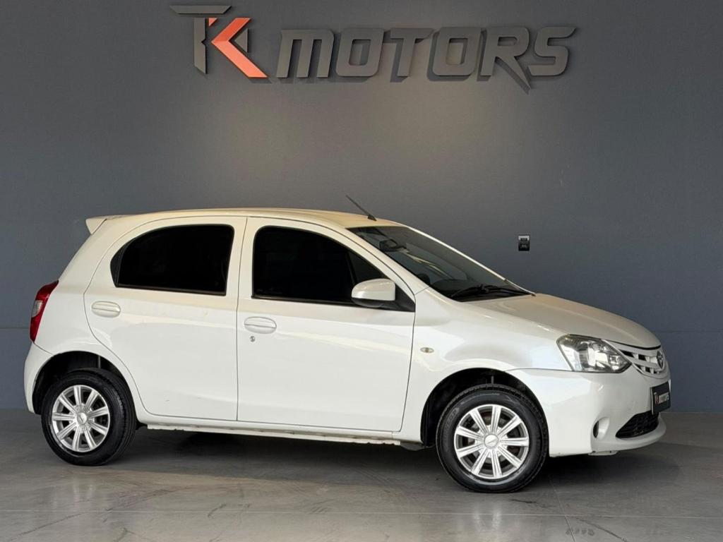 Toyota Etios X 1.3 16V FLEX 2015