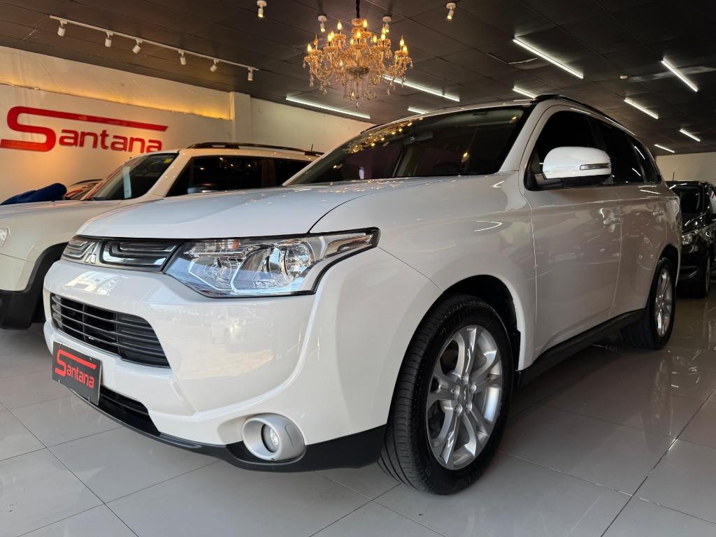 Mitsubishi Outlander OUTLANDER 2.0 16V 160cv Aut. 2015