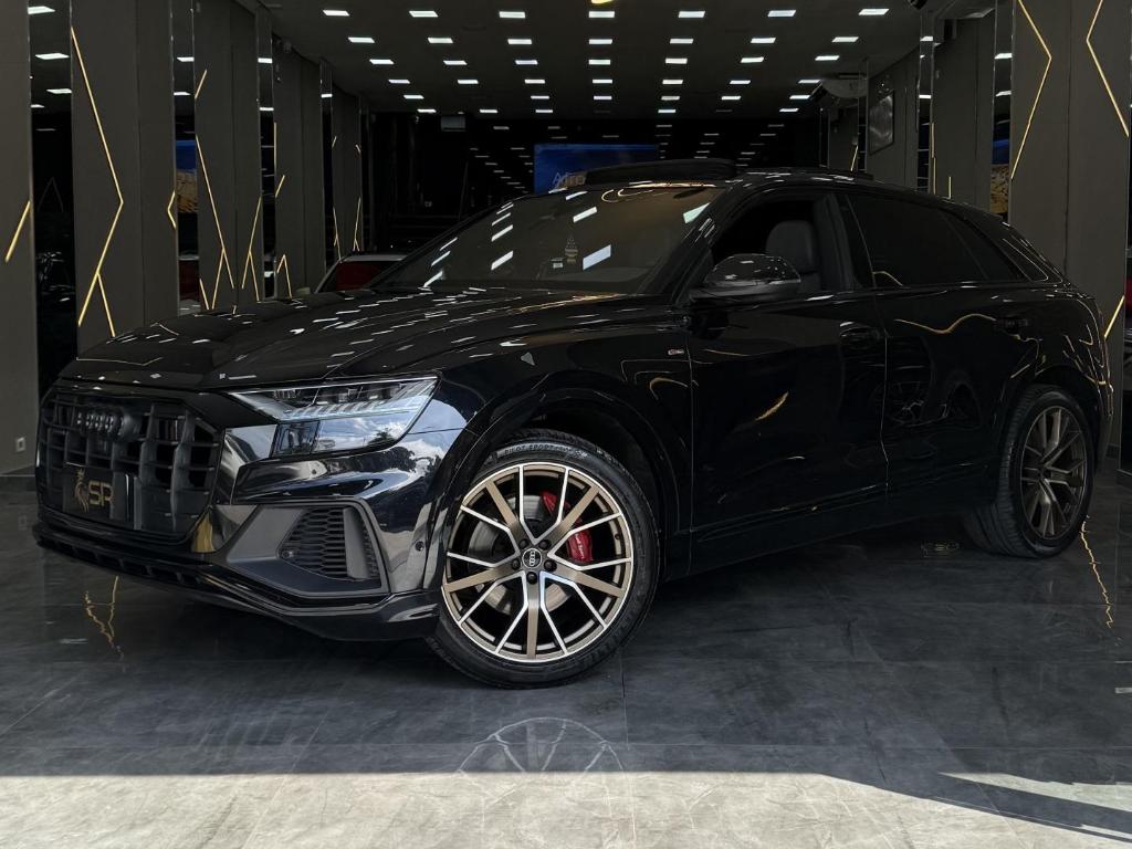 Audi Q8 PERF.BLACK 3.0 TFSI QUAT. S-TR.(HÍB.) 2021