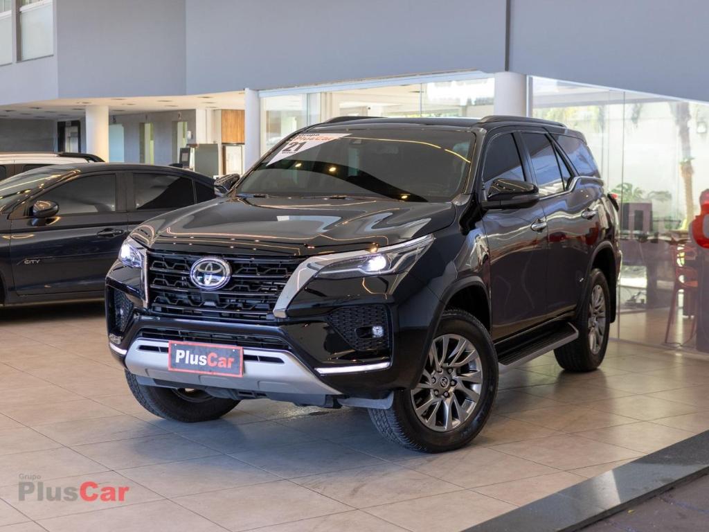 Toyota Hilux Sw4 SRX 4X4 2.8 TB 5LUG AT 2021