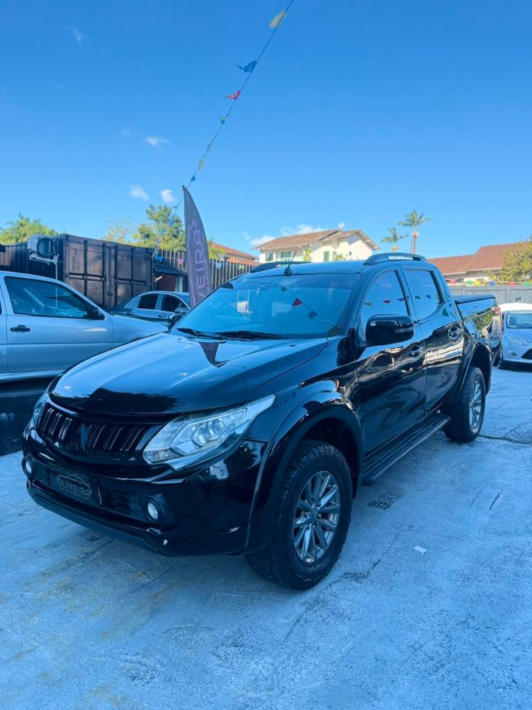 Mitsubishi L200 Triton Sport 2.4 D Hpe S Auto 4wd 2019