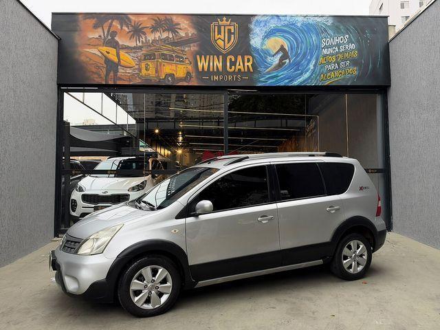 Nissan Grand Livina 1.8 AT FLEX 2014