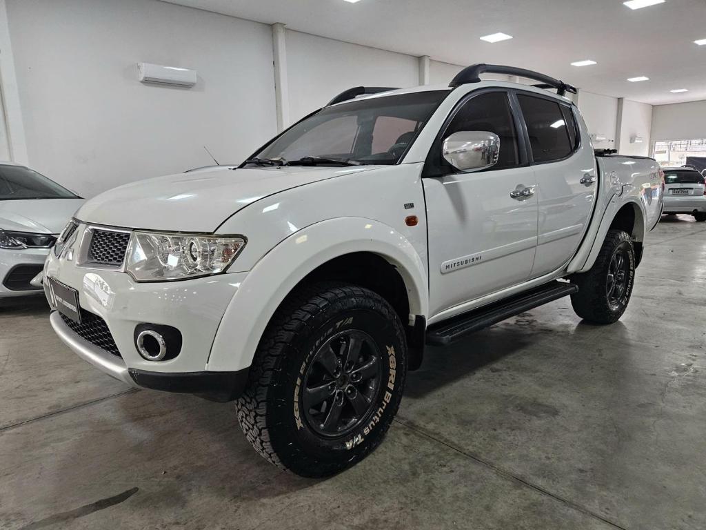 Mitsubishi L200 Triton 3.5 V6 Flex Hpe Auto 4wd - Automática