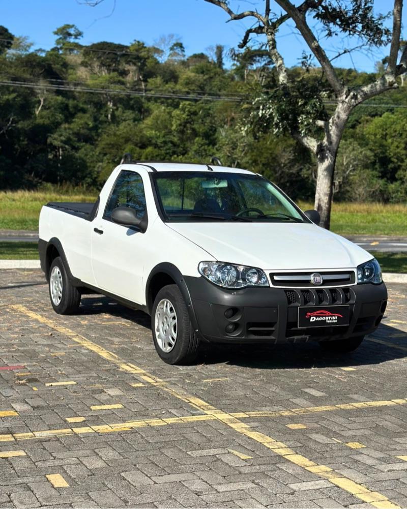 Fiat Strada 2012