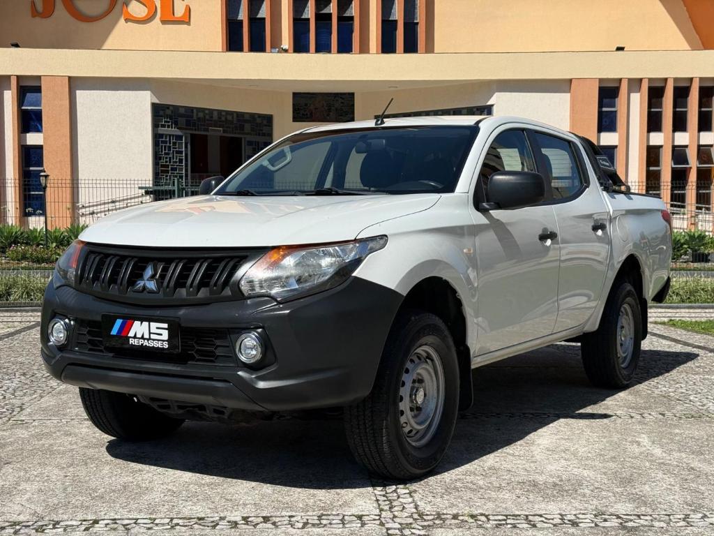 Mitsubishi L200 2.4 D Triton Gl 4wd 2021