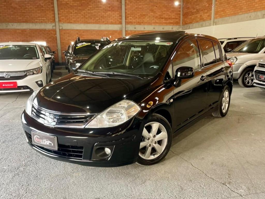 Nissan Tiida 2011