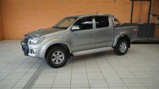 Foto do veículo Toyota Hilux 3.0 Sr 4x4 Cd 16v Turbo Intercooler 4p Automático