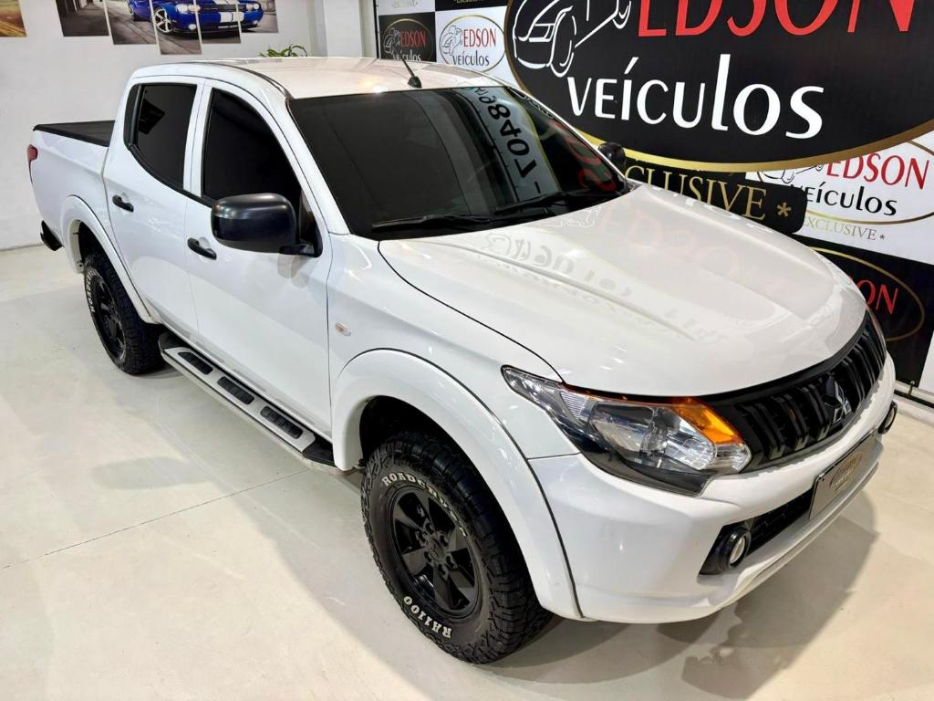 Mitsubishi L200 2023