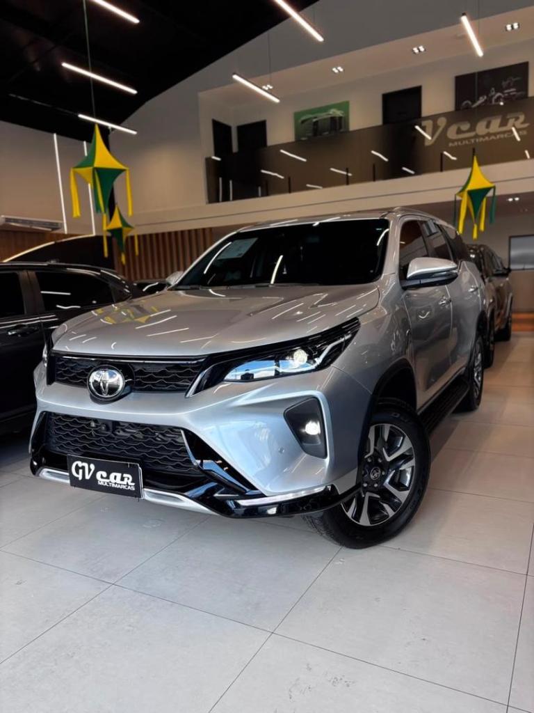 Toyota Sw4 2.8 Tdi Srx Platinum 7l Auto 4wd 2025