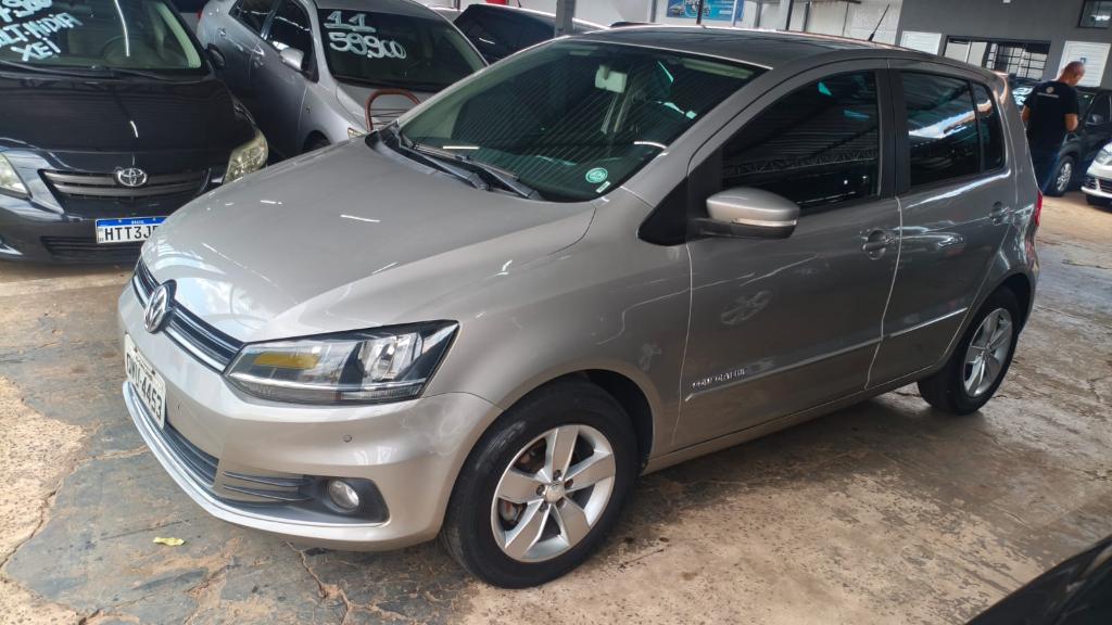 Volkswagen Fox COMFORTLINE 1.6 8V FLEX 4P 2018