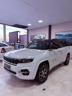 Foto do veículo Jeep Commander Overl. Td380 2.0 4x4 Die. Aut.