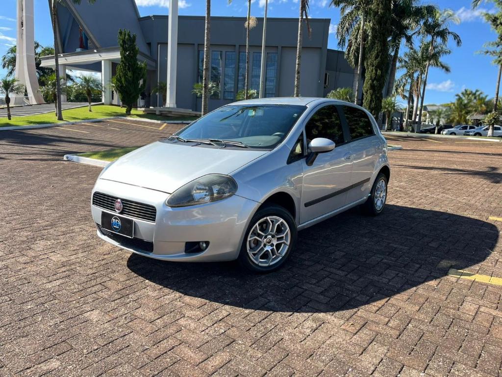 Fiat Punto 1.4 ATTRACTIVE 8V FLEX 4P MANUAL 2009