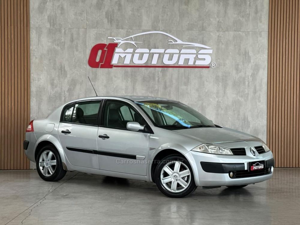 Renault Megane SEDAN DYNAMIQUE HI-FLEX 1.6 16V 2011