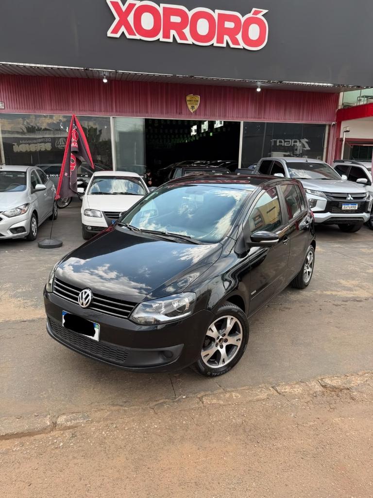 Volkswagen Fox 1.0 Tec Total Flex 2013