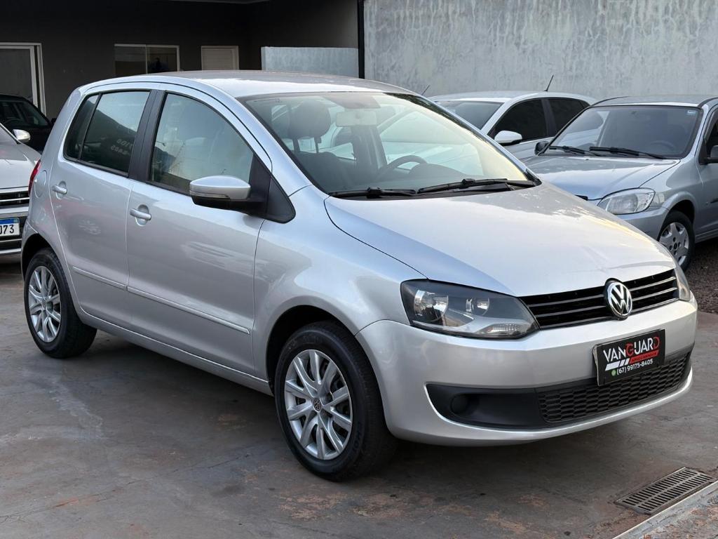 Volkswagen Fox Fox 1.0 Mi Total Flex 8V 5p 2013