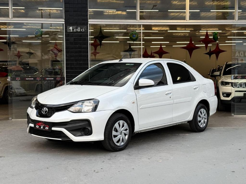 Toyota Etios 2021