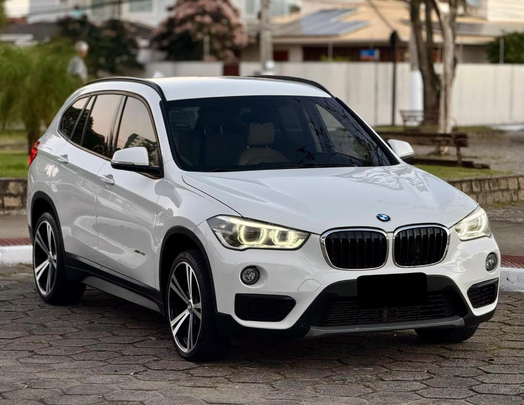 BMW X1 2.0 16V TURBO ACTIVEFLEX SDRIVE20I GP 4P AUTOMÁTICO 2017