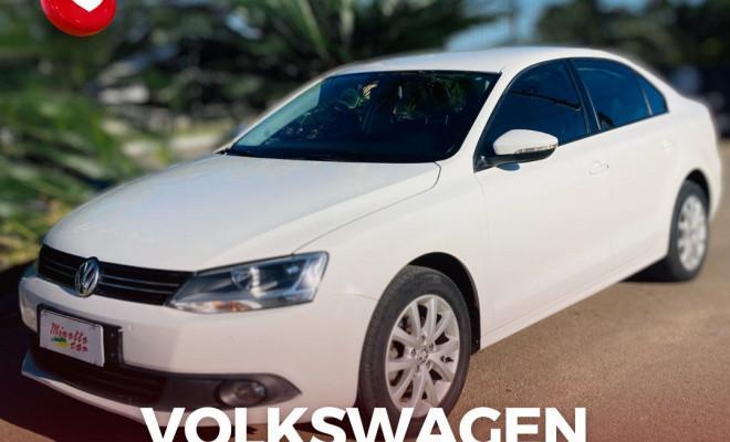 Volkswagen Jetta COMFORTLINE 2.0 8V FLEX 2013