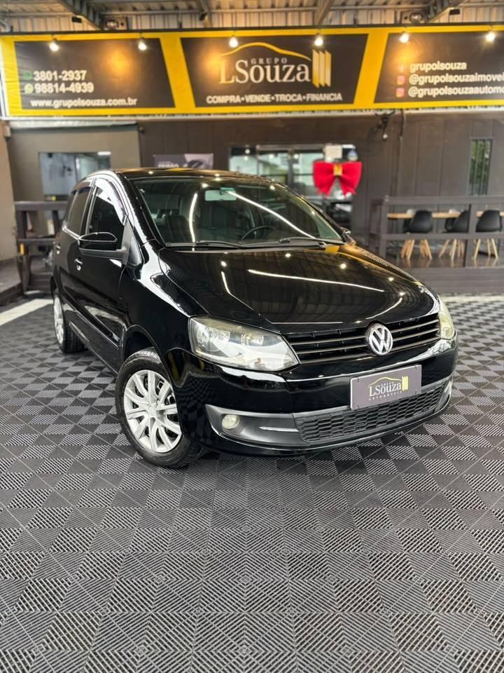 Volkswagen Fox Fox 1.0 Mi Total Flex 8V 5p 2011